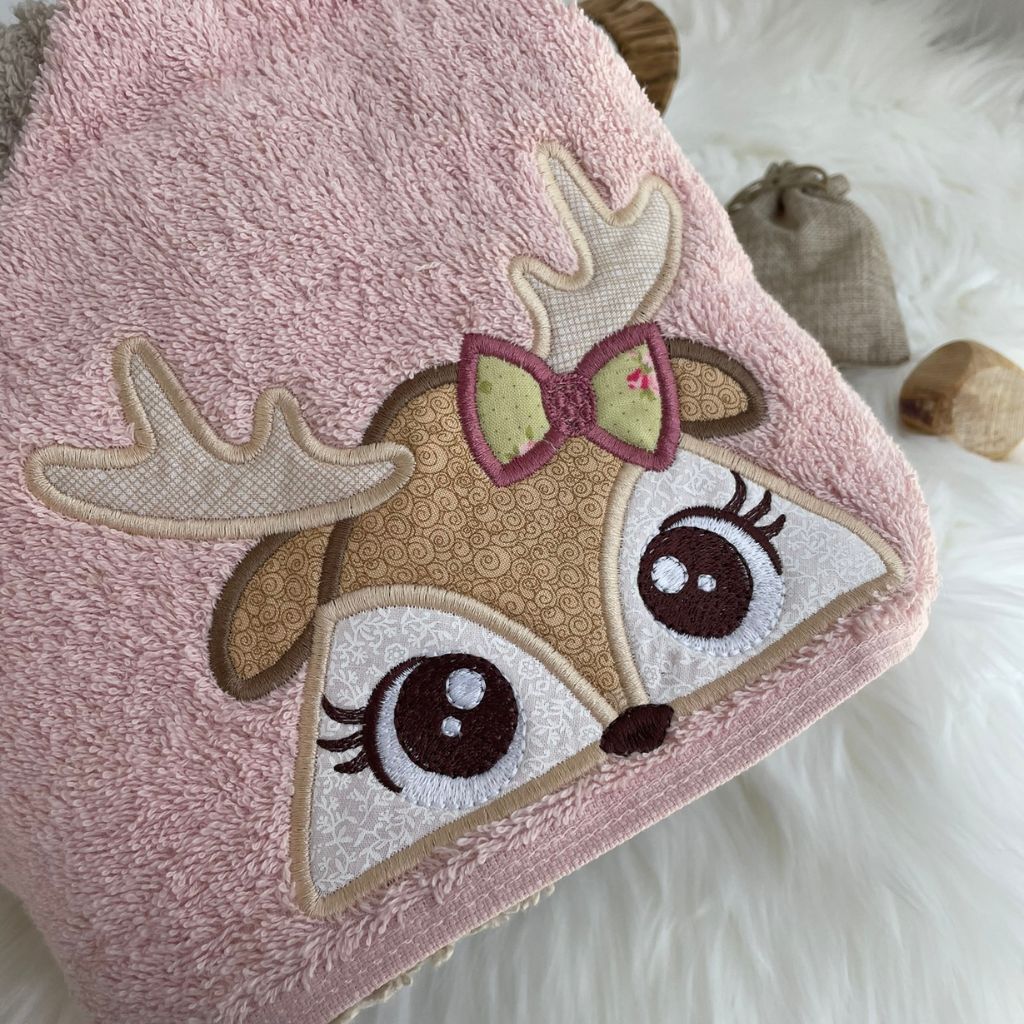 Kids Peeker Hooded Towels